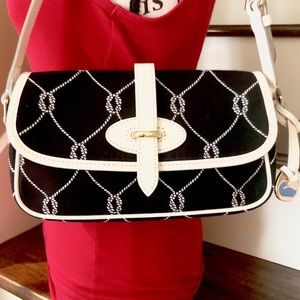 🎉HP🎉TRENDING Dooney & Bourke Signature Canvas